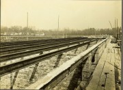 4-Die-Eisentr-jeweils-uber-2-Hsr