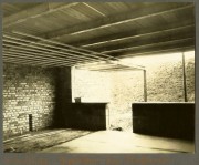 5-Wohnzi-Ku-Blick-an-Bahnd